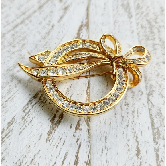 Nolan Miller Crystal Heirloom Wreath Bow Brooch Pin - Picture 2 of 8